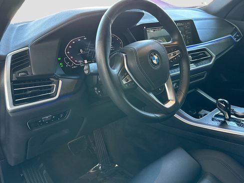 Used 2022 BMW X5 xDrive40i w/ Climate Comfort Package image 9