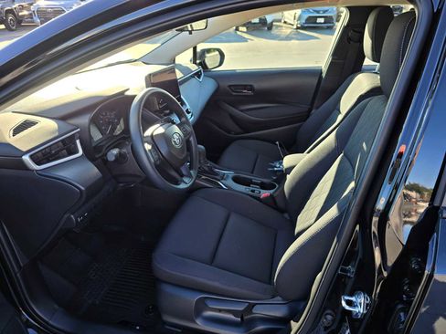 Used 2025 Toyota Corolla LE image 22