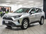 Used 2020 Toyota RAV4 LE image 4