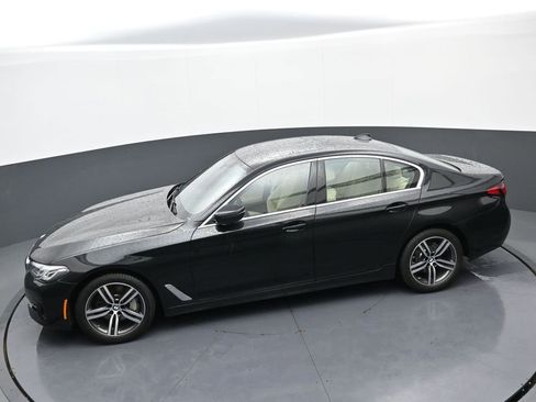 Used 2023 BMW 530i xDrive 530i xDrive w/ Convenience Package image 32