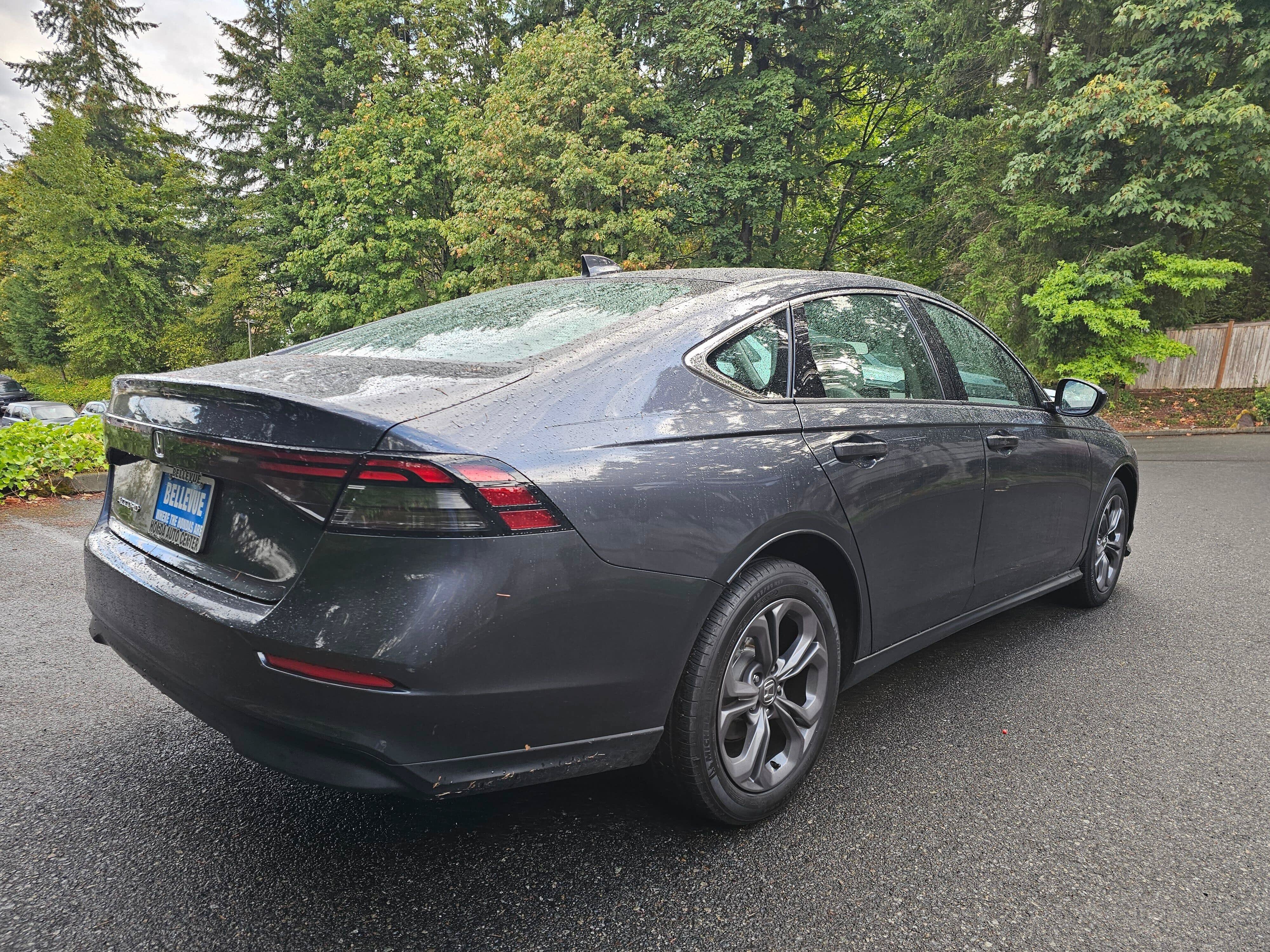 Used 2023 Honda Accord EX image 6