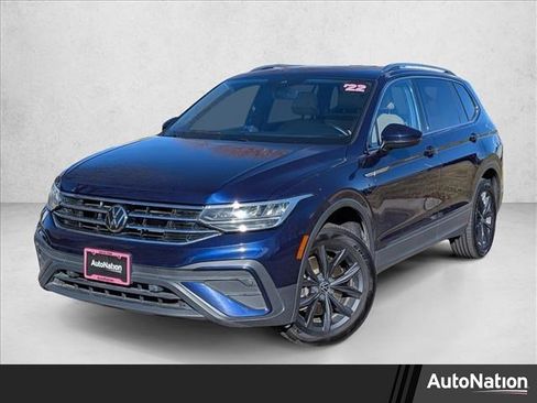 Used 2022 Volkswagen Tiguan SE image 1