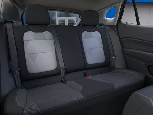 New 2026 Chevrolet Trax LS w/ LS Convenience Package FWD image 17