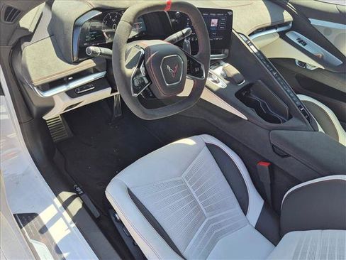 Used 2023 Chevrolet Corvette Stingray Premium Cpe w/ Z51 Performance Package RWD image 6