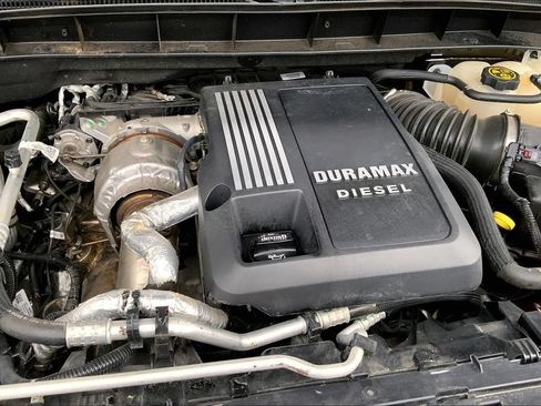 Used 2022 GMC Sierra 1500 SLT AWD/4WD image 33