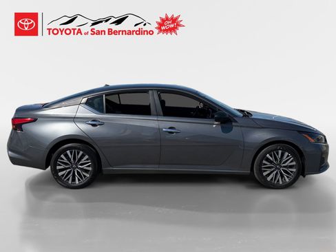 Used 2025 Nissan Altima 2.5 SV image 6