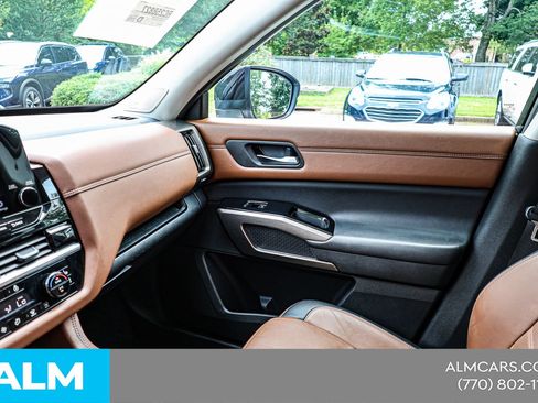 Used 2024 Nissan Pathfinder Platinum w/ Cargo Package FWD image 37