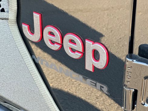 Used 2022 Jeep Wrangler Rubicon image 26