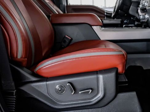 Used 2018 Ford F350 Platinum w/ Platinum Ultimate Package image 31