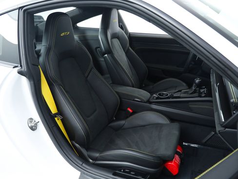 Used 2024 Porsche 911 GT3 RWD image 19
