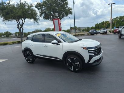 Certified 2025 Nissan Kicks SR