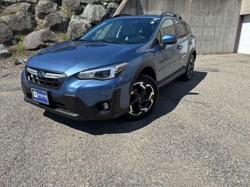 Used 2023 Subaru Crosstrek 2.5i Limited w/ Moonroof Package AWD/4WD image 2