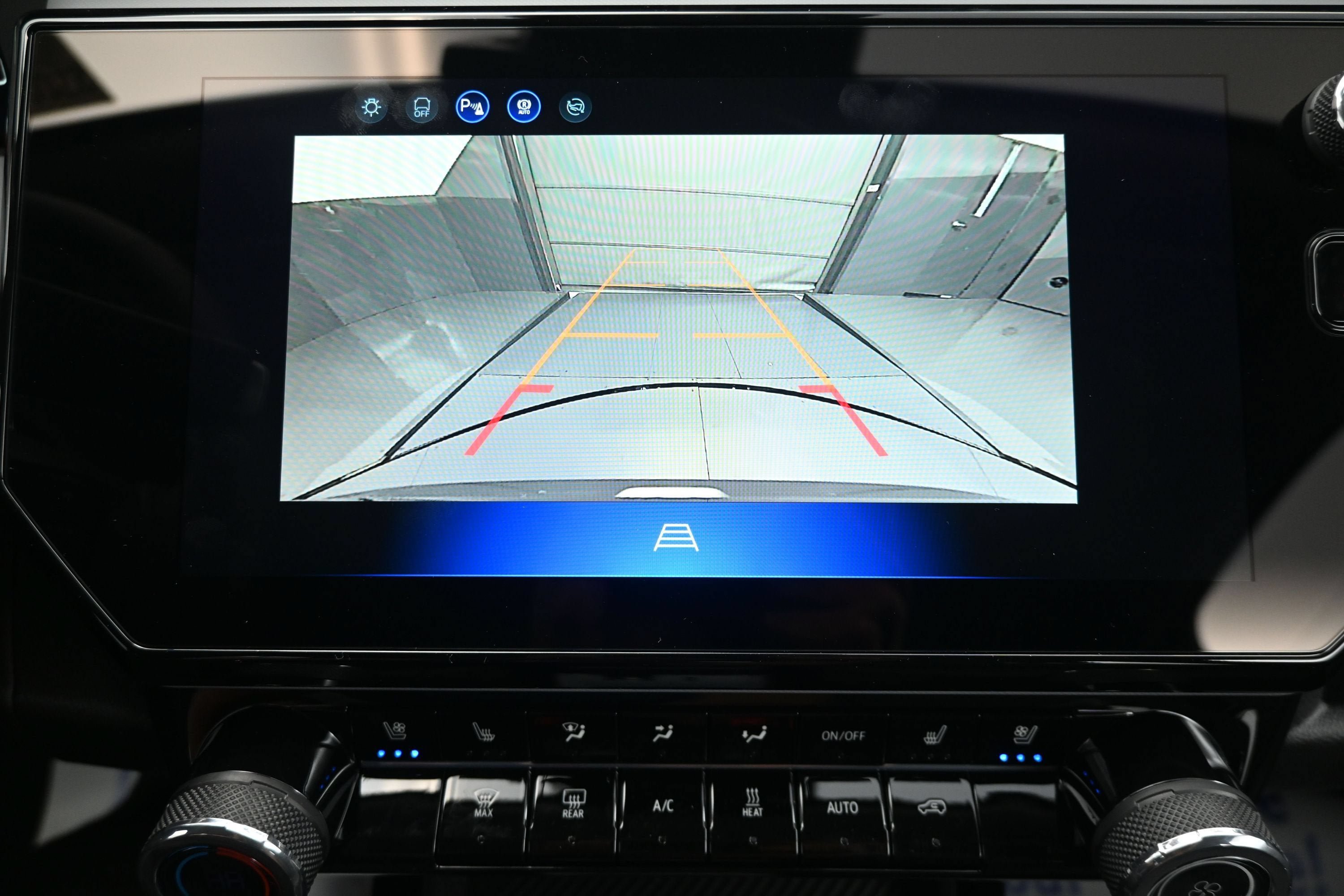 New 2027 Chevrolet Bolt LT w/ Comfort Package FWD image 24