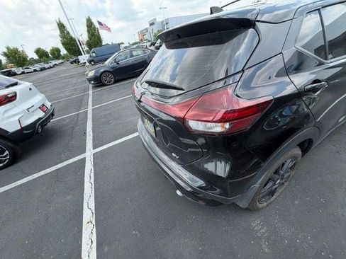 Used 2024 Nissan Kicks SV w/ Interior Electronics Package FWD image 7