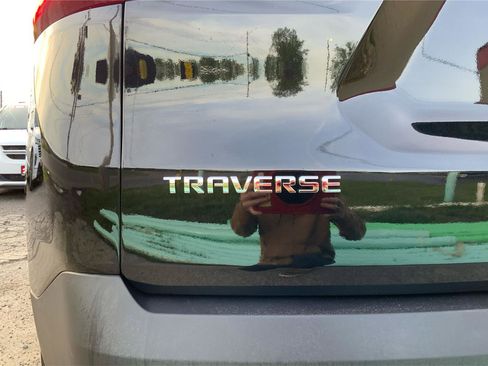 Used 2019 Chevrolet Traverse LS w/ LPO, Floor Liner Package AWD/4WD image 24