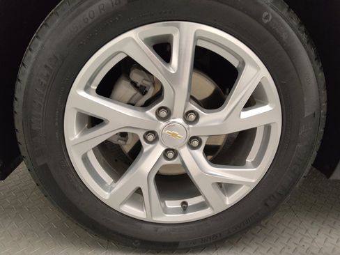 Used 2021 Chevrolet Equinox Premier FWD image 31