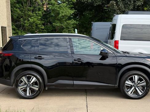 Used 2026 Nissan Rogue SL AWD/4WD image 8