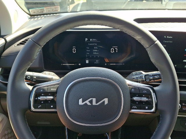 Used 2026 Kia Carnival FWD image 20