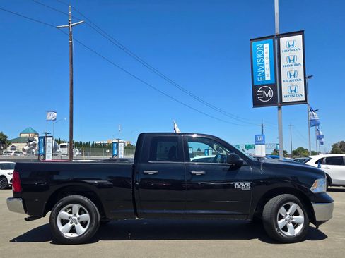 Used 2024 RAM 1500 Classic SLT AWD/4WD image 8