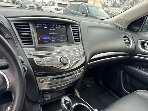 Used 2019 INFINITI QX60 Luxe w/ Essential Package image 30
