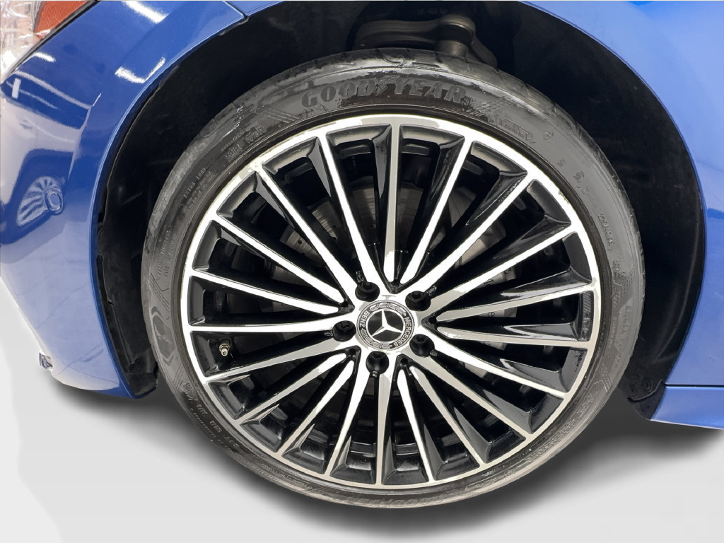 Used 2023 Mercedes-Benz C 300 Sedan image 16