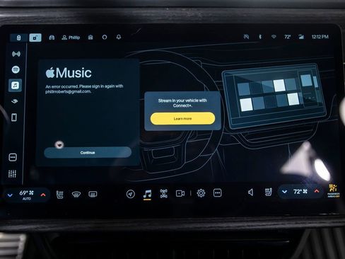 Used 2023 Rivian R1T Adventure image 19