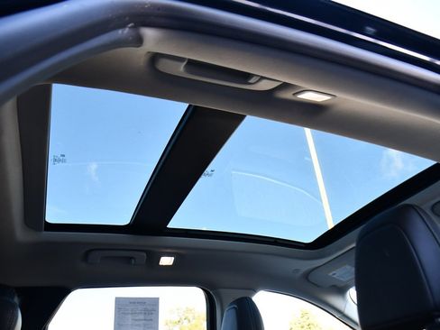 Used 2021 Ford Escape Titanium w/ Titanium Elite Package image 17