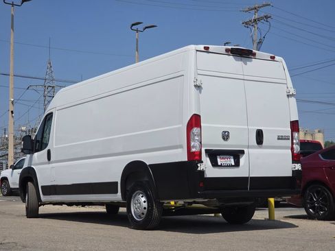 Used 2023 RAM ProMaster 3500 w/ Driver Convenience Group FWD image 10