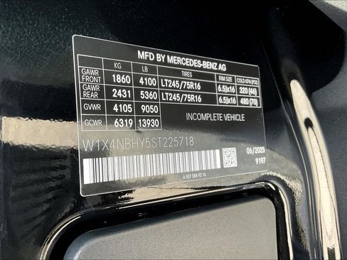 New 2025 Mercedes-Benz Sprinter 144 Cargo image 9