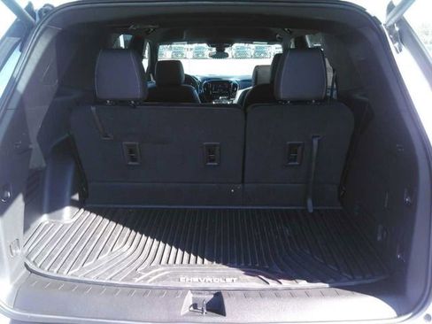 Used 2023 Chevrolet Traverse LT w/ LPO, Floor Liner Package image 5