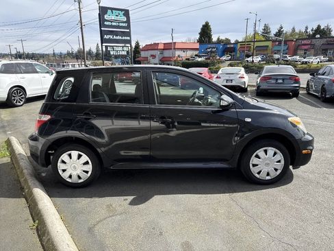 Used 2006 Scion xA FWD image 8