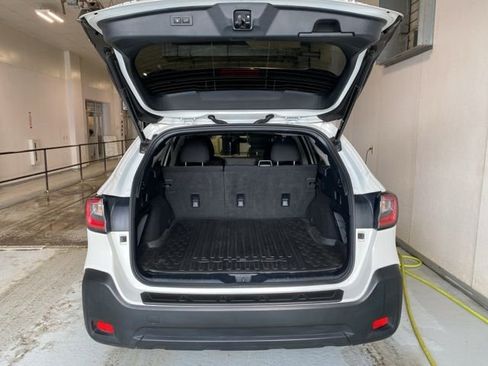 Certified 2025 Subaru Outback Premium image 7