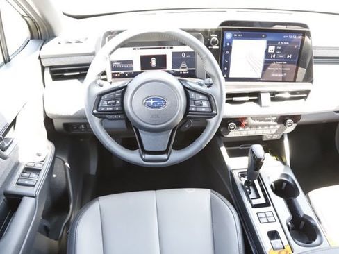Used 2026 Subaru Outback Premium AWD/4WD image 18