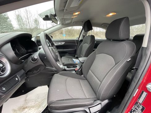 Certified 2023 Kia Forte LXS image 18