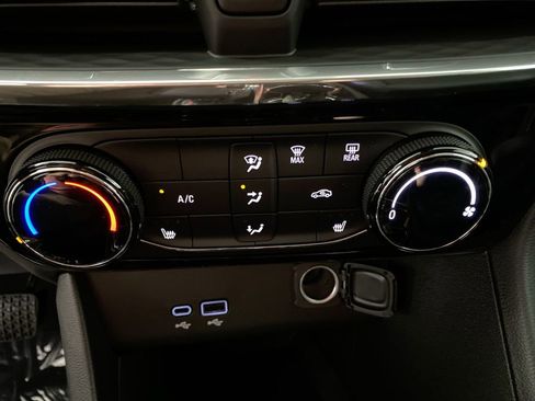 Used 2026 Buick Encore GX Sport Touring w/ Comfort Package image 18