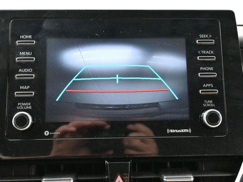 Used 2021 Toyota Camry SE FWD image 20