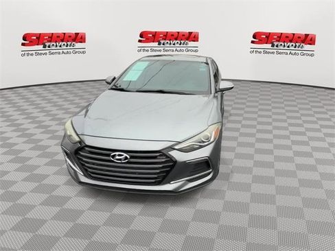 Used 2018 Hyundai Elantra Sport image 4