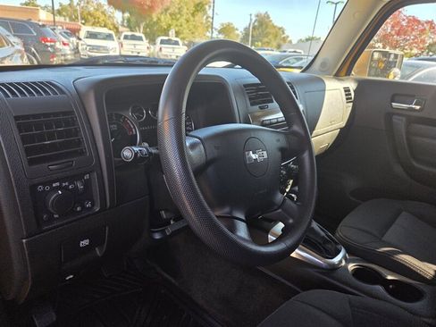 Used 2007 HUMMER H3 image 13