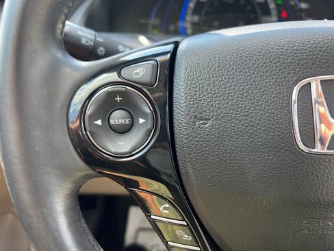 Used 2014 Honda Accord Touring image 23