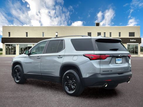 Used 2023 Chevrolet Traverse LT w/ Midnight/Sport Edition AWD/4WD image 5
