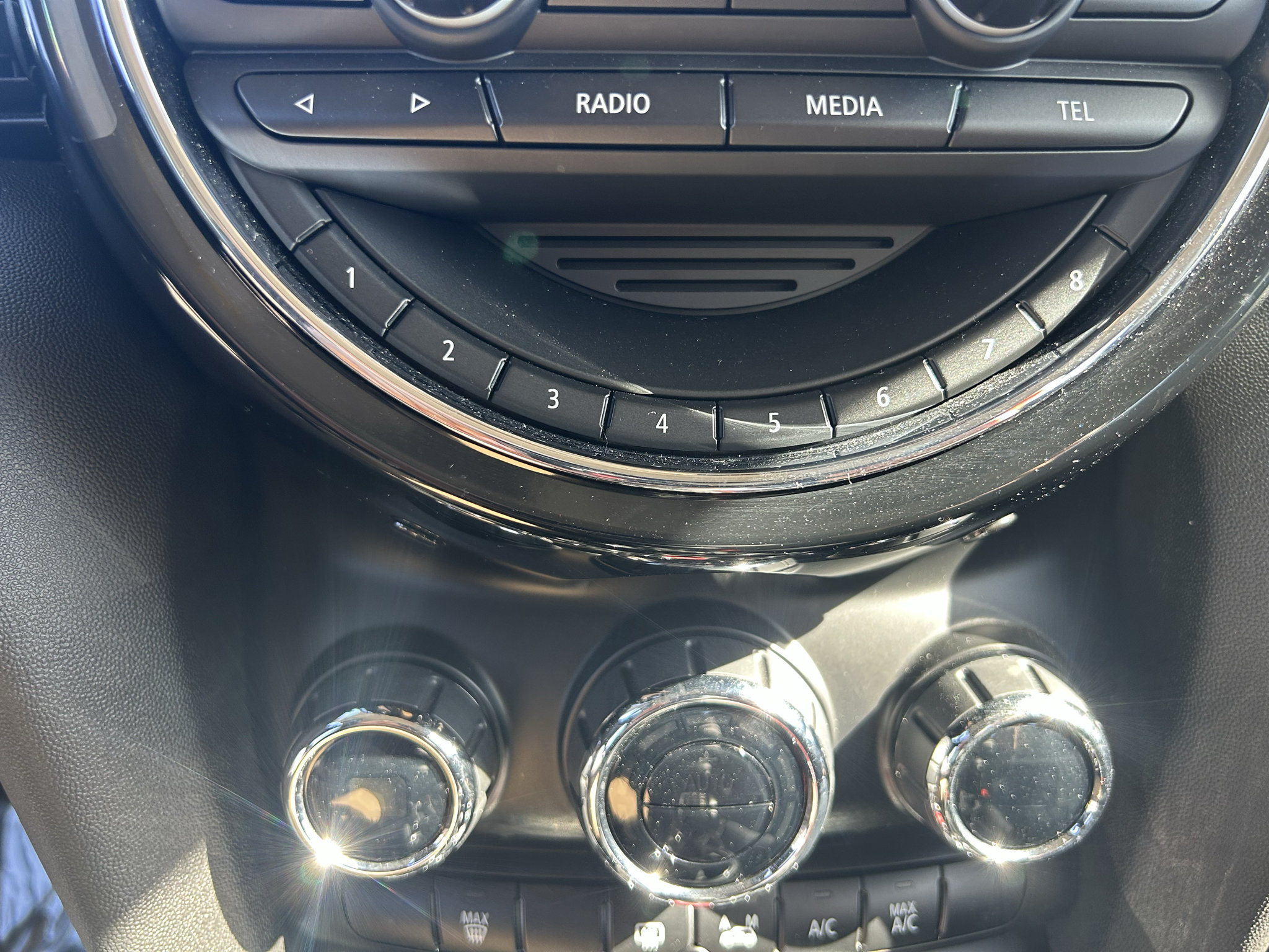 Used 2015 MINI Cooper 2-Door Hardtop FWD image 11