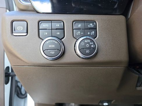 Used 2025 GMC Sierra 2500 SLT w/ SLT Convenience Package AWD/4WD image 27