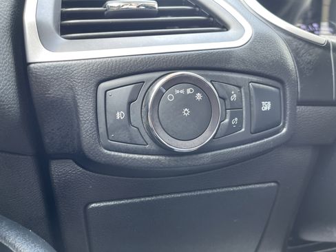 Used 2019 Ford Edge SEL w/ Equipment Group 201A image 21