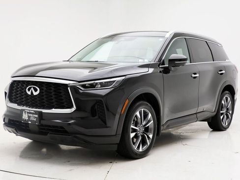 Used 2023 INFINITI QX60 Luxe w/ Vision Package AWD/4WD image 3