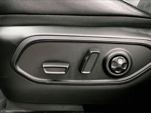 Used 2024 Jeep Grand Cherokee Altitude AWD/4WD image 32