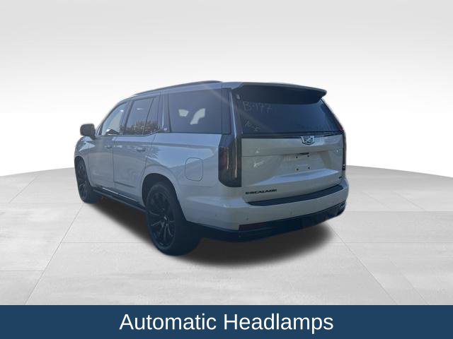 Used 2022 Cadillac Escalade Sport Platinum w/ LPO, ONYX Package AWD/4WD image 6