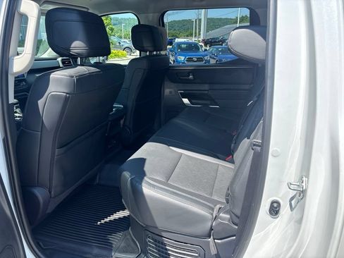 Used 2024 Toyota Tundra Limited AWD/4WD image 11