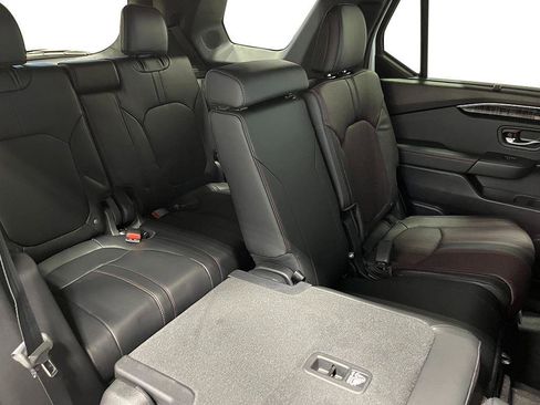 New 2025 Honda Pilot Black Edition image 22