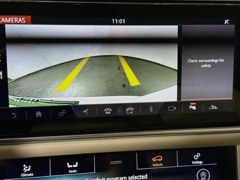Used 2019 Land Rover Range Rover HSE AWD/4WD image 18
