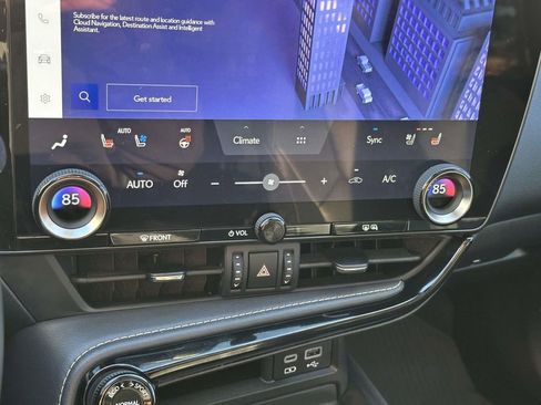 Used 2024 Lexus NX 350h AWD image 5